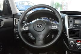2012款斯巴鲁森林人2.0