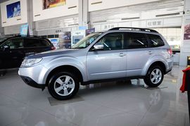 2012款斯巴鲁森林人2.0