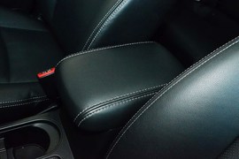 2013款斯巴鲁森林人2.5i精英版