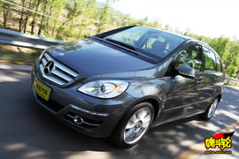 2009款奔驰B200时尚型试驾