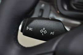 2014款宝马525Li豪华设计套装