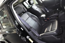 2014款Jeep自由客2.4L豪华导航版