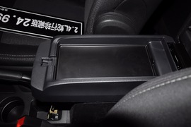 2014款Jeep自由客2.4L豪华导航版