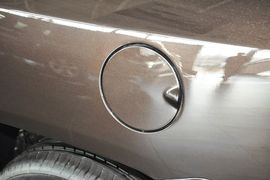 2014款Jeep指南者2.0L两驱豪华版