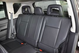 2014款Jeep指南者2.0L两驱豪华版