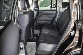 2014款Jeep指南者2.0L两驱豪华版