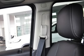 2014款Jeep指南者2.0L两驱豪华版