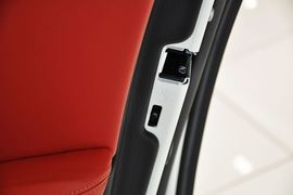 2014款宝马M5马年限量版