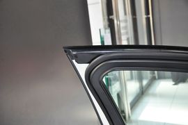 2014款宝马M5马年限量版