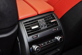 2014款宝马M5马年限量版