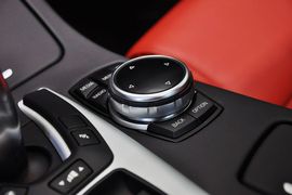 2014款宝马M5马年限量版