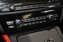 2014款宝马M5马年限量版