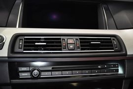 2014款宝马M5马年限量版