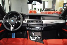 2014款宝马M5马年限量版