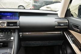 2017款雷克萨斯IS300