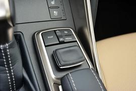 2017款雷克萨斯IS300