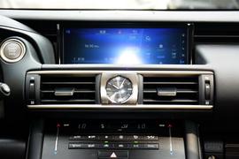 2017款雷克萨斯IS300