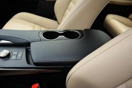 2017款雷克萨斯IS300