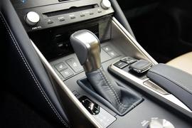 2017款雷克萨斯IS300