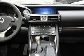 2017款雷克萨斯IS300