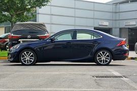 2017款雷克萨斯IS300