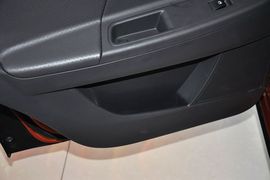 2013款东风风神H30