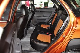 2013款东风风神H30