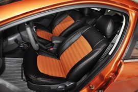 2013款东风风神H30