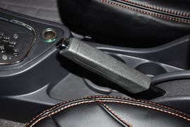 2013款东风风神H30