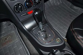 2013款东风风神H30