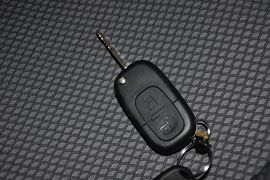 2013款东风风神S30
