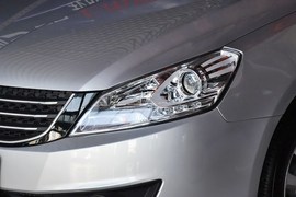 2013款东风风神S30
