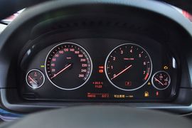 2014款宝马525Li领先型