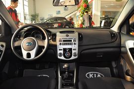 2014款起亚福瑞迪1.6L