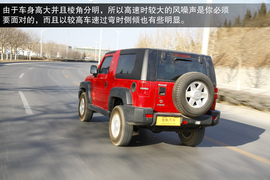 2014款北京汽车北京40动态测试配图