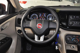 2012款菲亚特菲翔1.4T自动悦享版