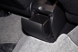 2013款标致307两厢1.6L手动舒适版