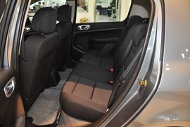 2013款标致307两厢1.6L手动舒适版