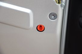 2013款标致307两厢1.6L手动舒适版