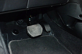 2013款标致307两厢1.6L手动舒适版