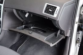 2013款标致307两厢1.6L手动舒适版