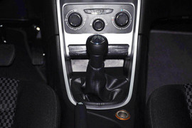 2013款标致307两厢1.6L手动舒适版