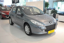 2013款标致307两厢1.6L手动舒适版