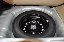 2013款日产骊威1.6XL手动豪华型