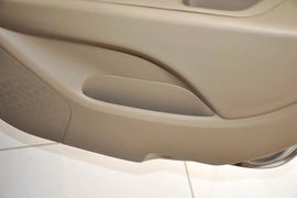 2013款日产骊威1.6XL手动豪华型