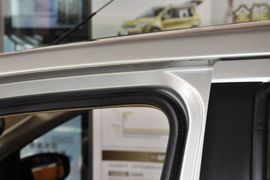 2013款日产骊威1.6XL手动豪华型