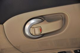 2013款日产骊威1.6XL手动豪华型