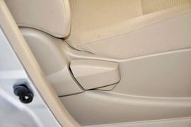 2013款日产骊威1.6XL手动豪华型