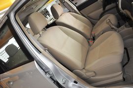 2013款日产骊威1.6XL手动豪华型