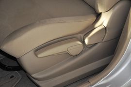 2013款日产骊威1.6XL手动豪华型